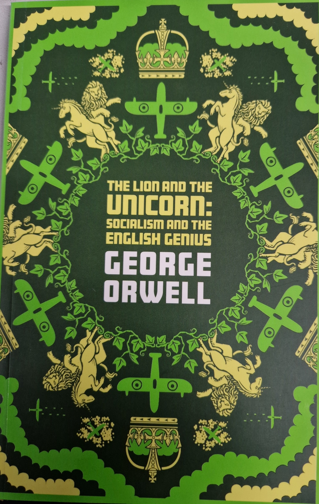 Lion and the Unicorn: Socialism and the English Genius